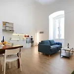 Διαμέρισμα Guesthost - Oriens 24 - Comfy & Roomy Μπάρι